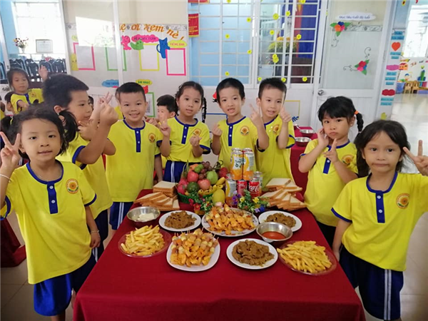 BE VUI HOI TRANG RAM 2022-2023