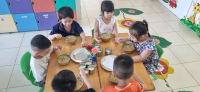 👩‍🍳 Các cô cấp dưỡng – gửi trọn yêu thương trong từng món ăn, nuôi dưỡng bé khỏe mạnh mỗi ngày! 🥰