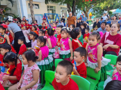 Hình ảnh VUI HỘI TRĂNG RẰM 2-25-2026