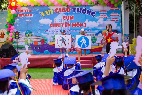 CHƯƠNG TRÌNH GIAO LƯU "BÉ VUI GIAO THÔNG" CỤM 2