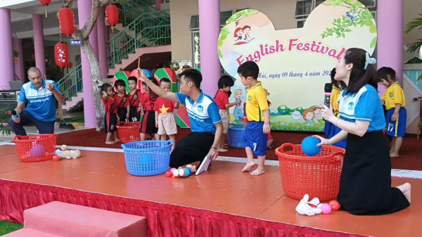 Chương trình "English Festival" 