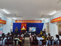 Trường MN Hướng Dương tham gia học bồi dưỡng chính trị hè năm 2025.