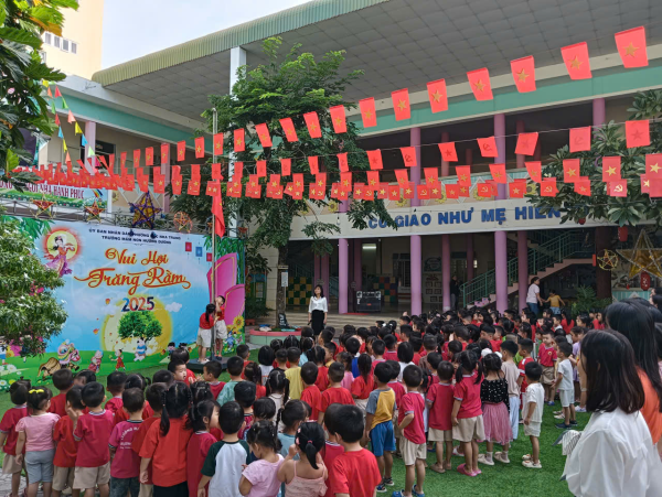 CHÀO CỜ THÁNG 10