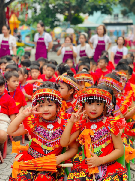 TỔ CHỨC HOẠT ĐỘNG TRẢI NGHIỆM SÁNG TẠO THEO HƯỚNG PHÁT TRIỂN NĂNG LỰC CHO TRẺ