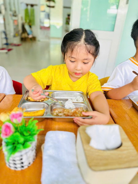 🍀 BỮA ĂN NGON – BÉ KHỎE MẠNH, LỚN KHÔN MỖI NGÀY 🍀